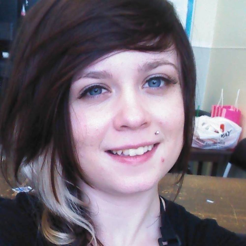 Meet your Posher, Abigail